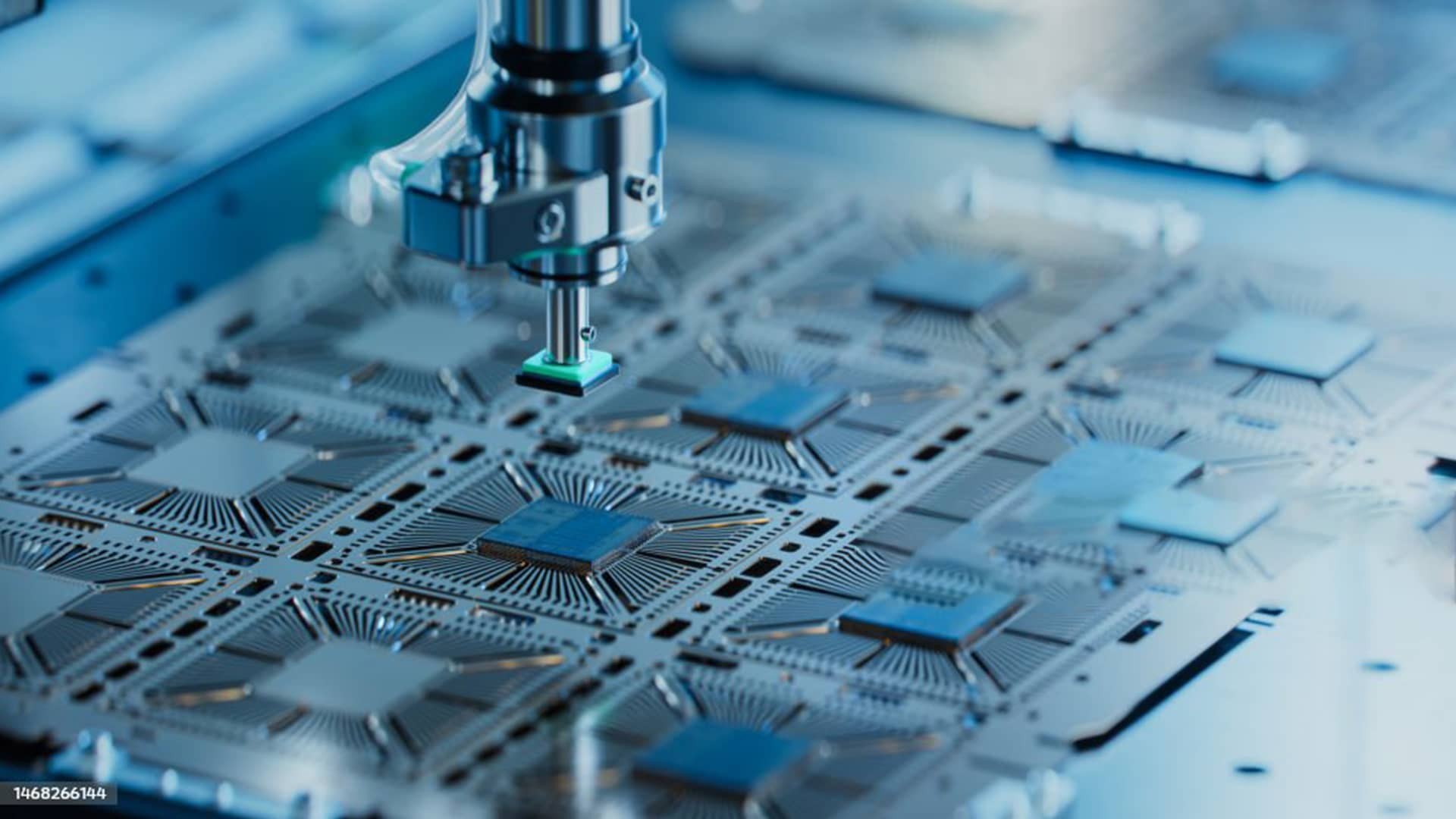 Implementação de gerenciamento inteligente em linha de produção RFID