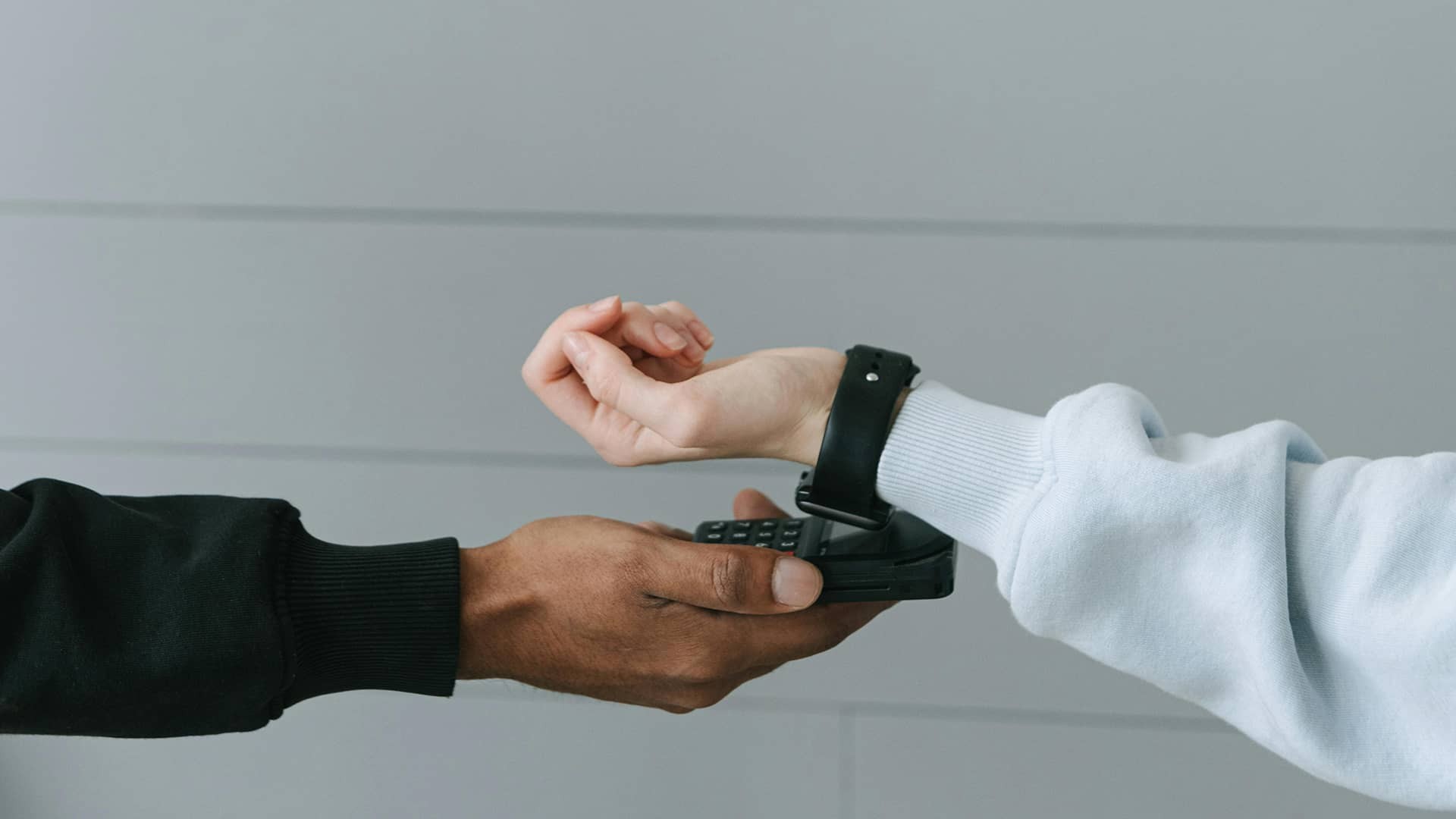 RFID e Pagamentos Móveis: Tendências Emergentes e Perspectivas Futuras