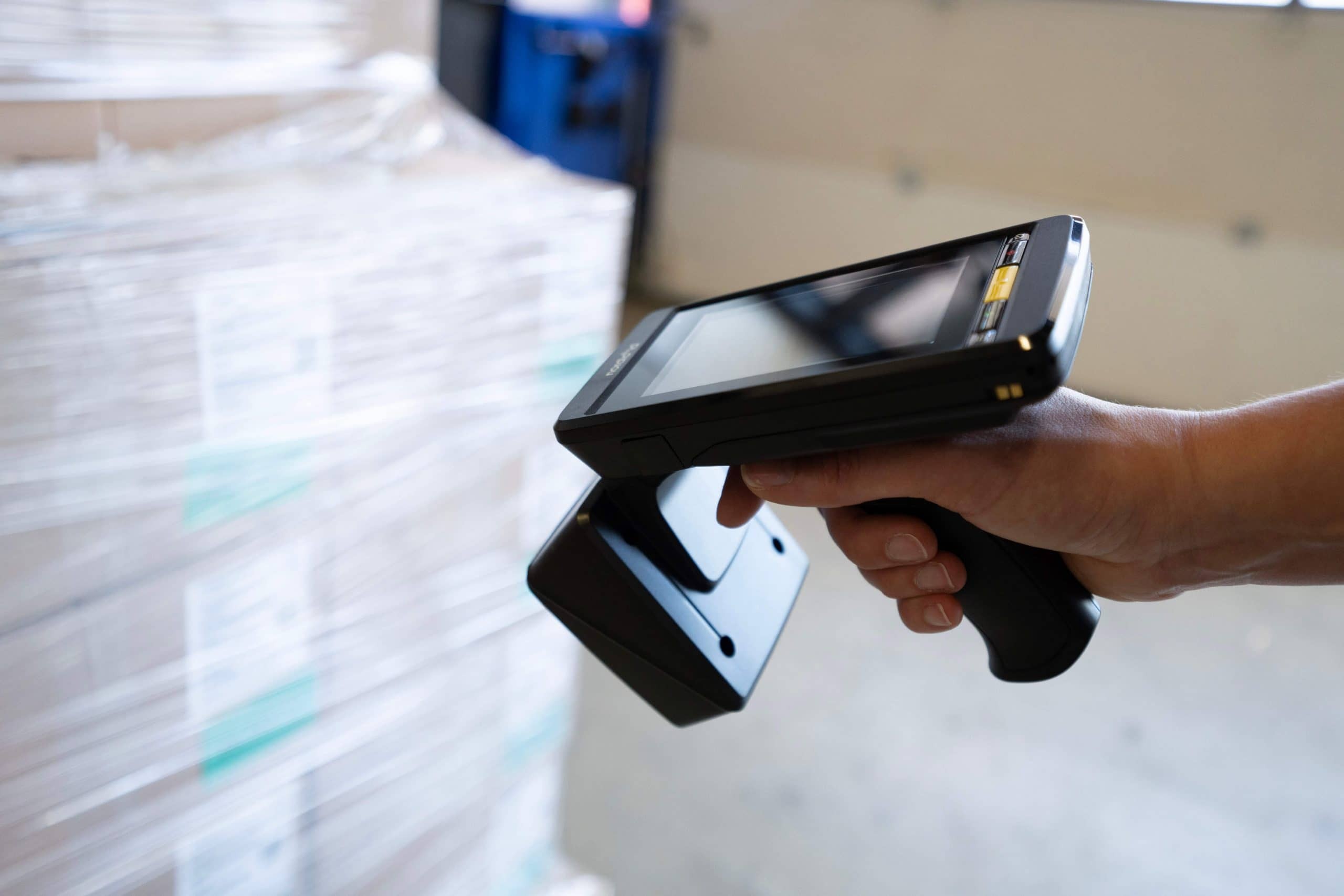 Tecnologia RFID: aprimorando a segurança alimentar por meio de sistemas de rastreabilidade.