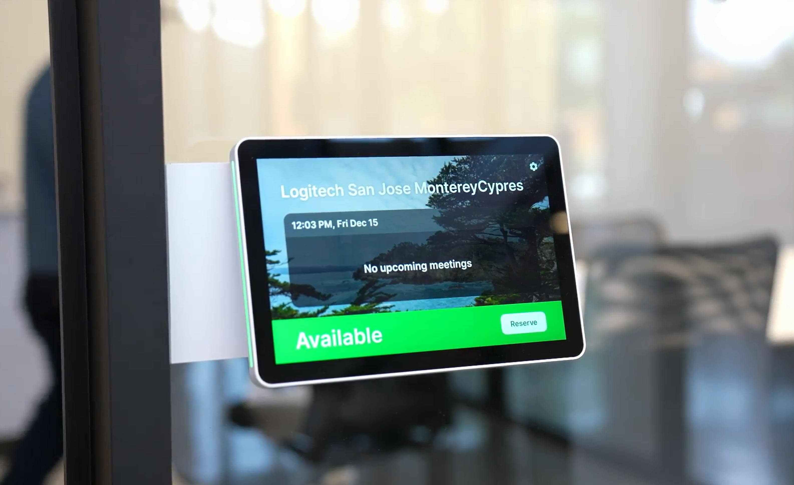 Escritório Inteligente com RFID: Otimizando Reuniões e Recursos