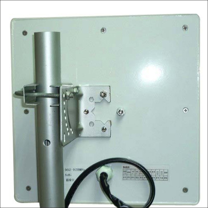 Leitor UHF de médio alcance (5-8 m)